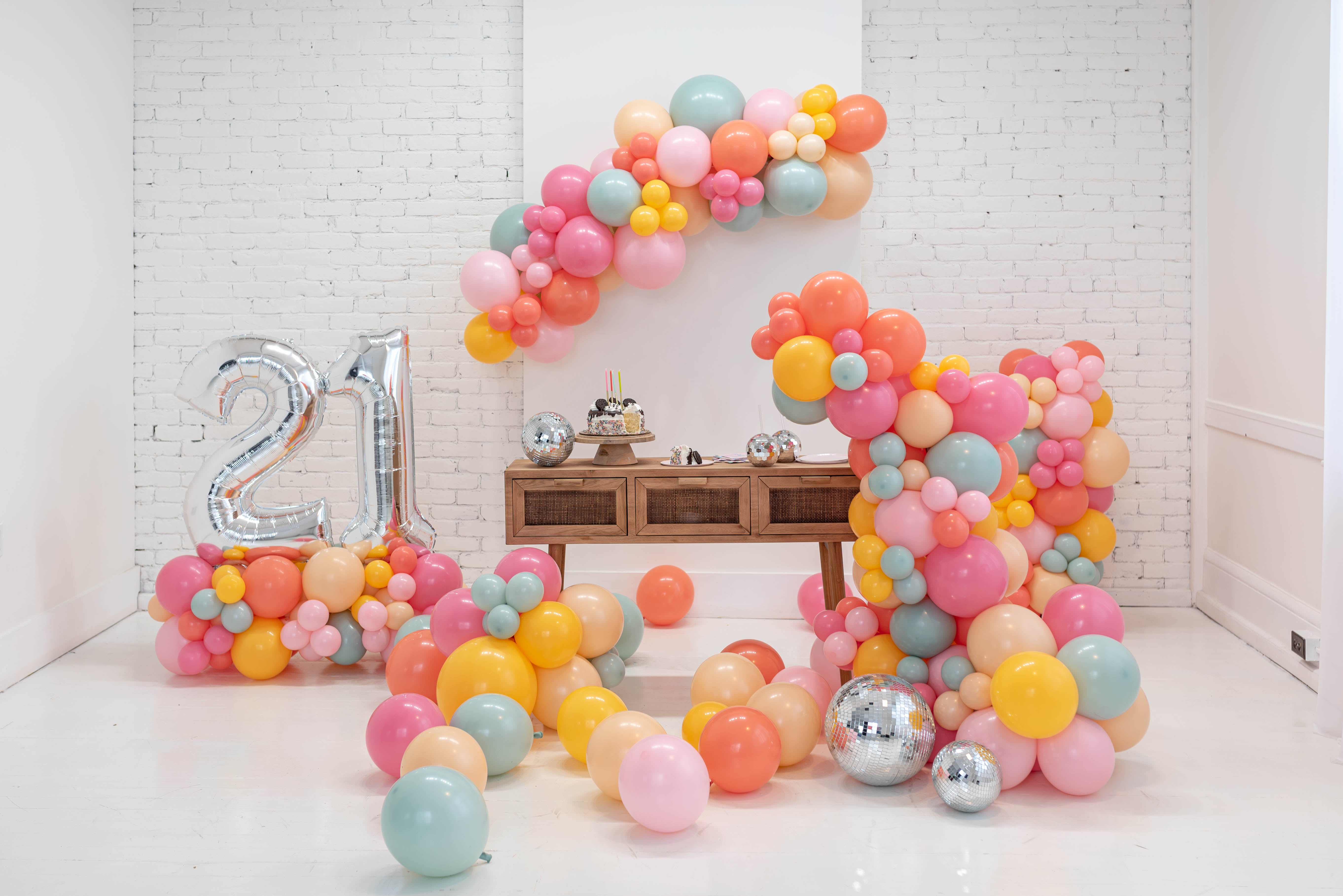 Self-Install Balloon Garland – Fig Balloon Co.