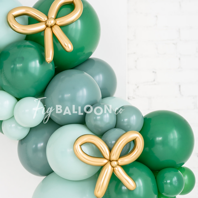 Golden Bows Holiday Balloon Garland