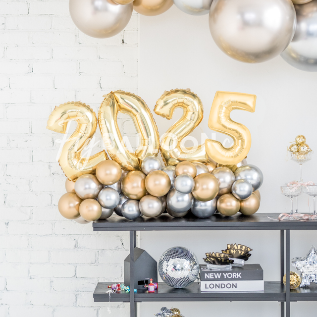 Chrome 2025 NYE Balloon Numbers Marquee