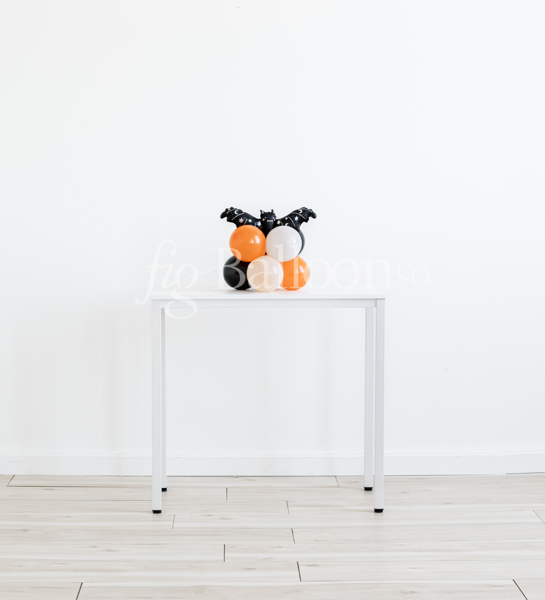 Bat Tabletop Balloon Stack!