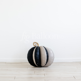 Black & White Pumpkin Balloon!