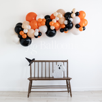 Classic Halloween Balloon Garland!