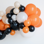 Classic Halloween Balloon Garland!
