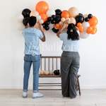 Classic Halloween Balloon Garland!