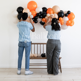 Classic Halloween Balloon Garland!