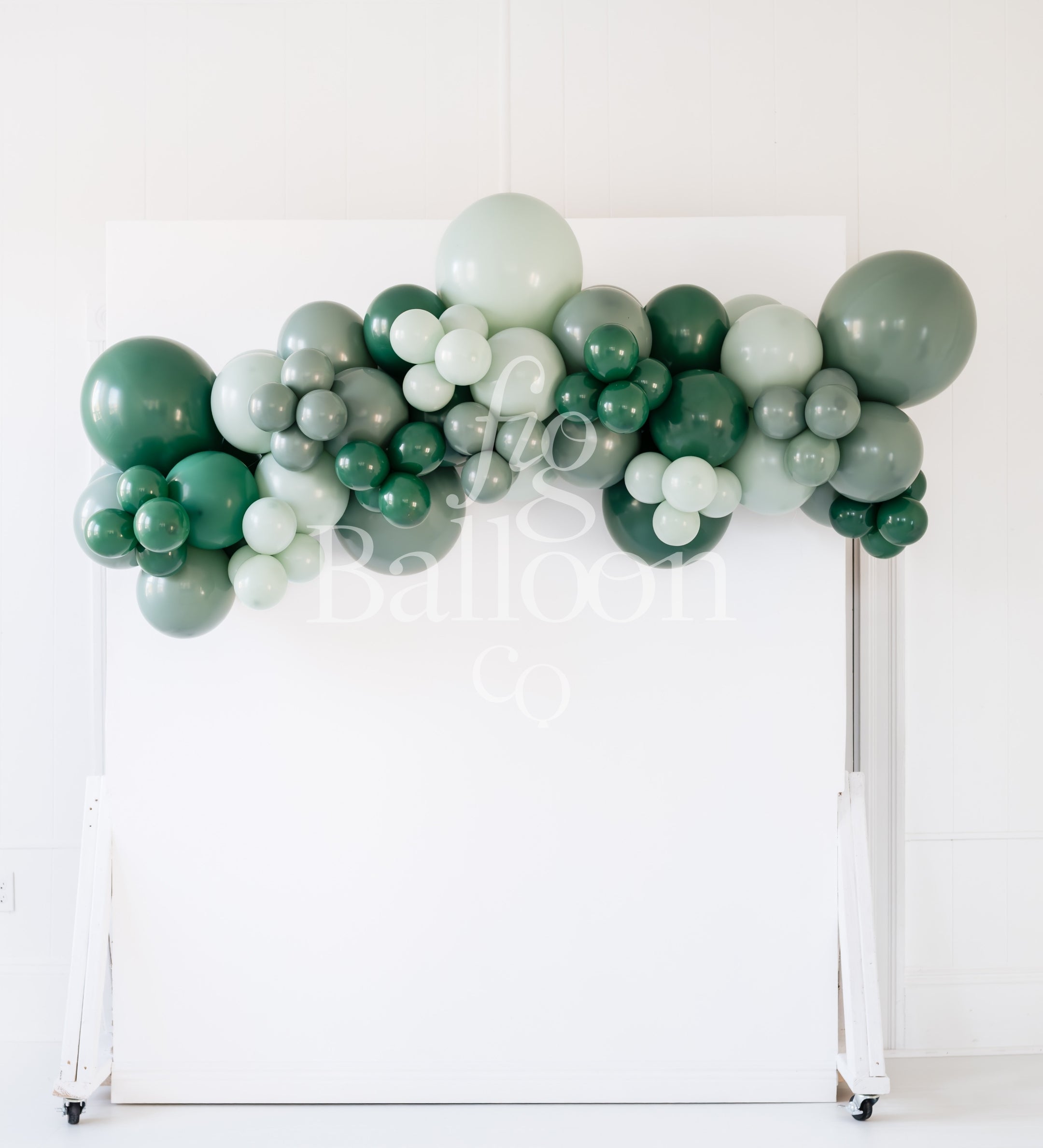Evergreen Balloon Garland