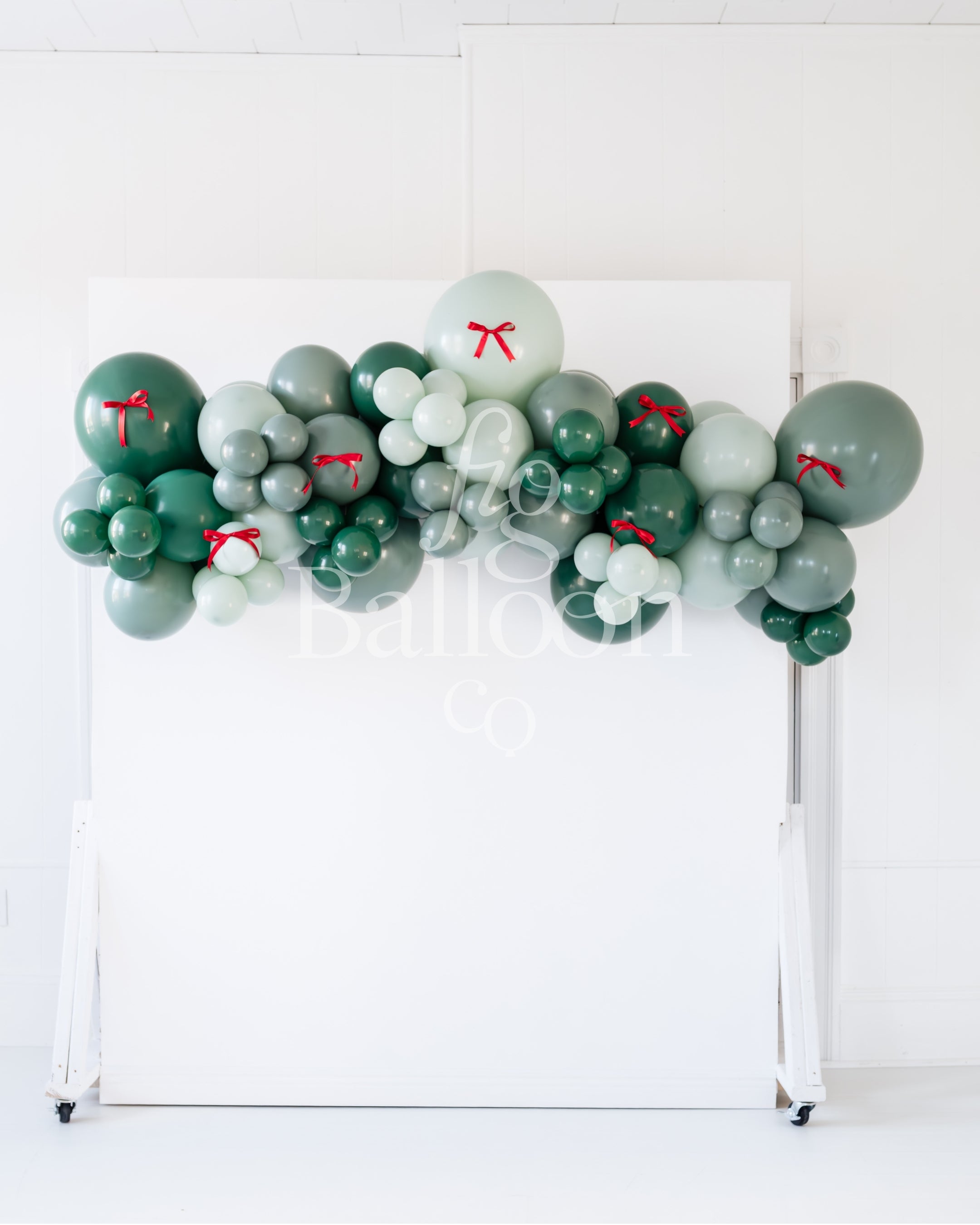 Evergreen with Red Satin Bows Balloon Garland