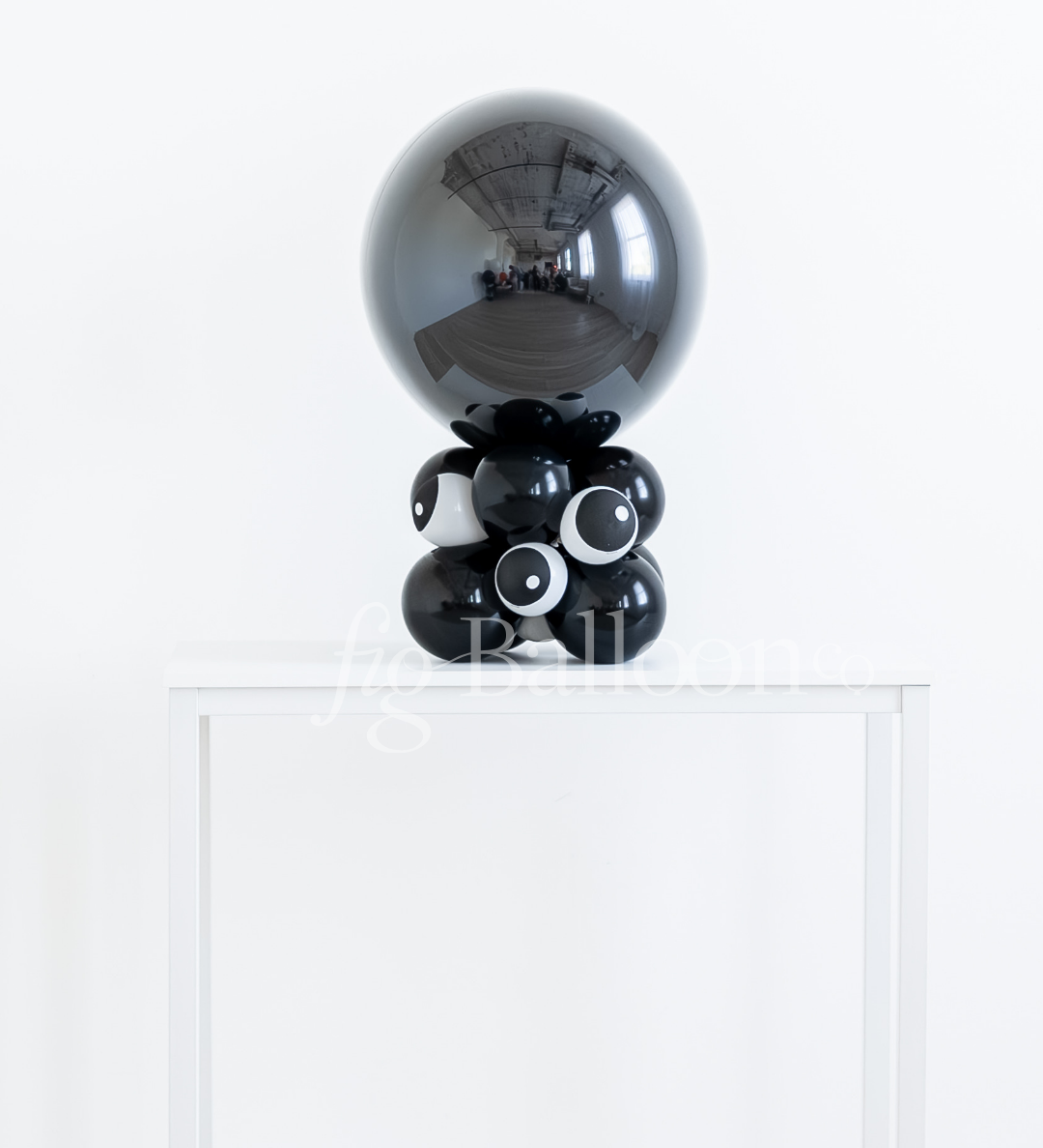 Eyeball Tabletop Balloon Stack!