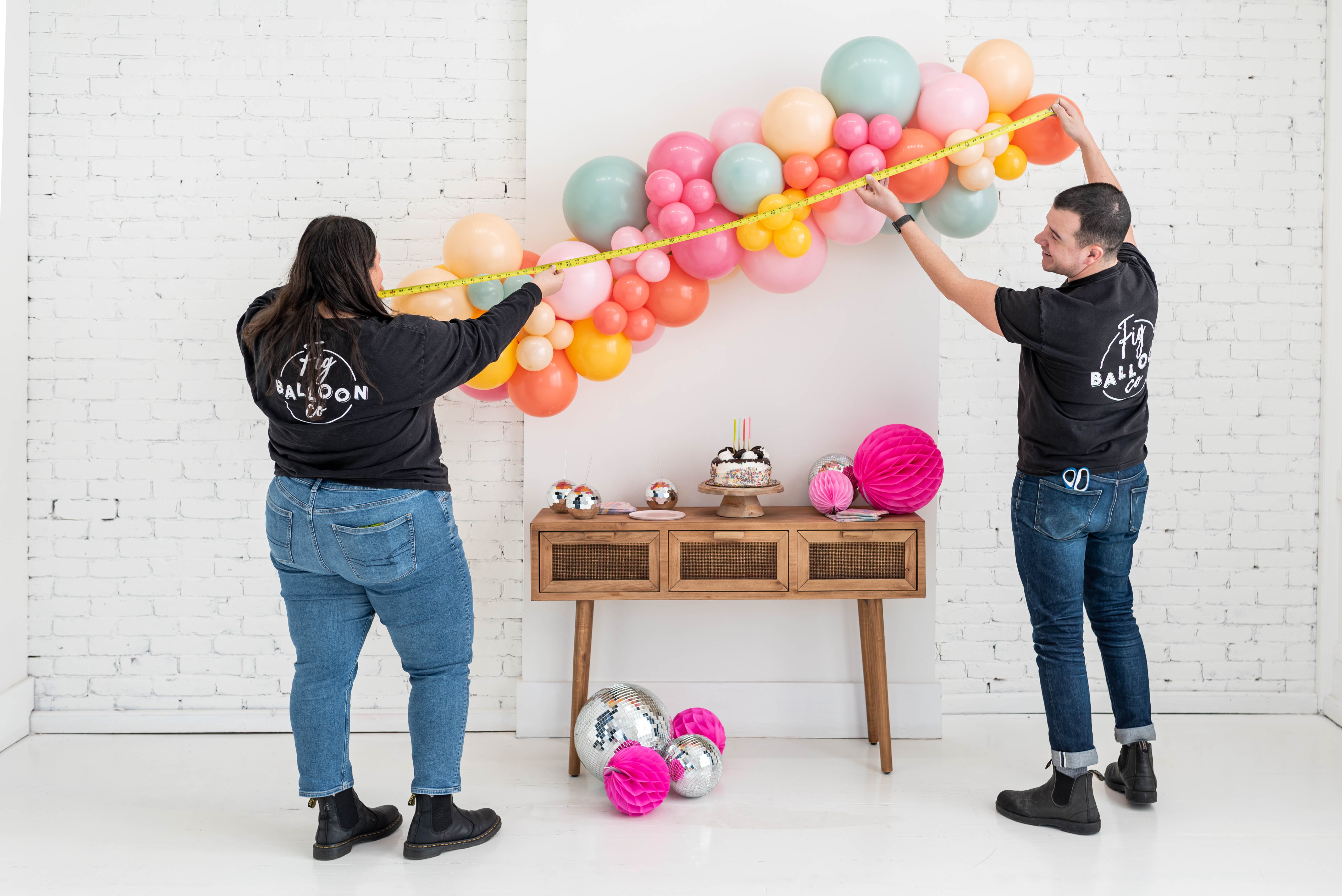 Fig Balloon Co self-install instructions for your balloon garland