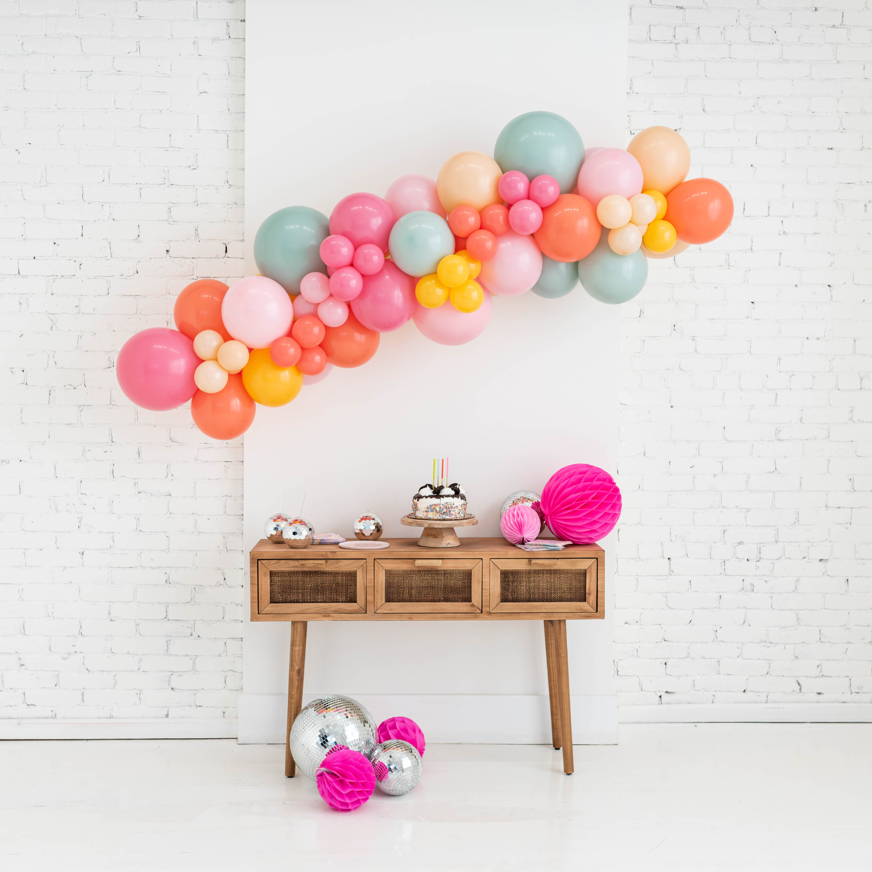 Fig Balloon Co six foot balloon garland
