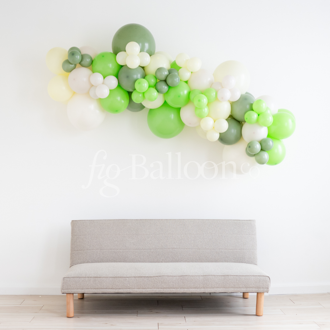 Margarita Greens Balloon Garland