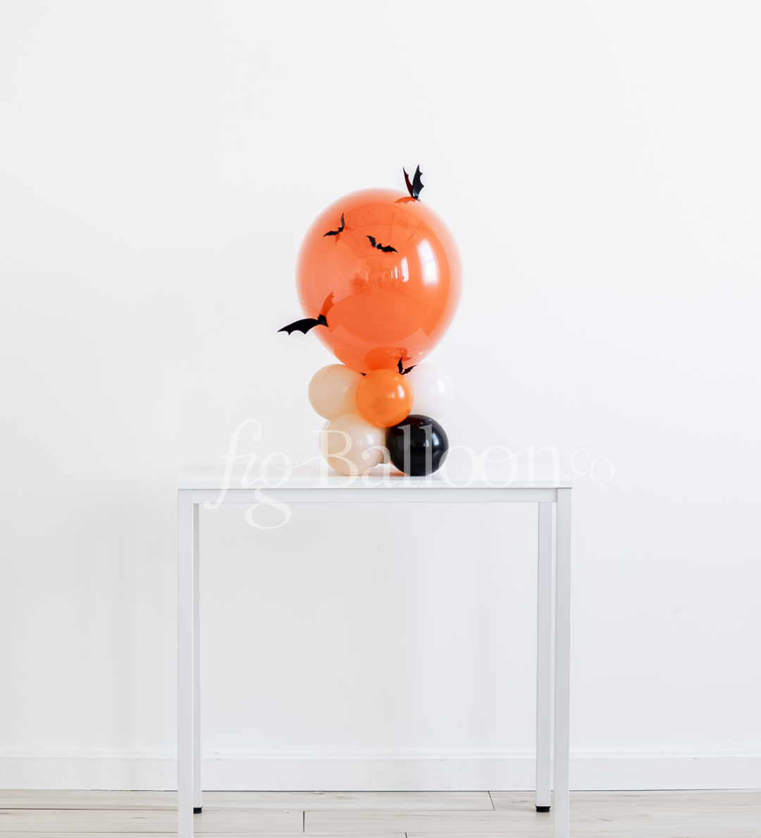 Mini Bats Tabletop Balloon Stack!