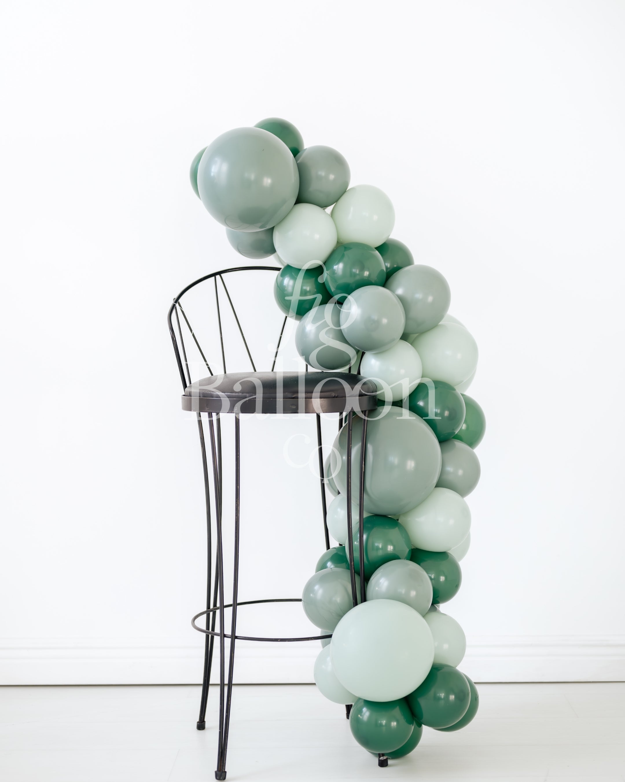 Mini Evergreen Balloon Garland