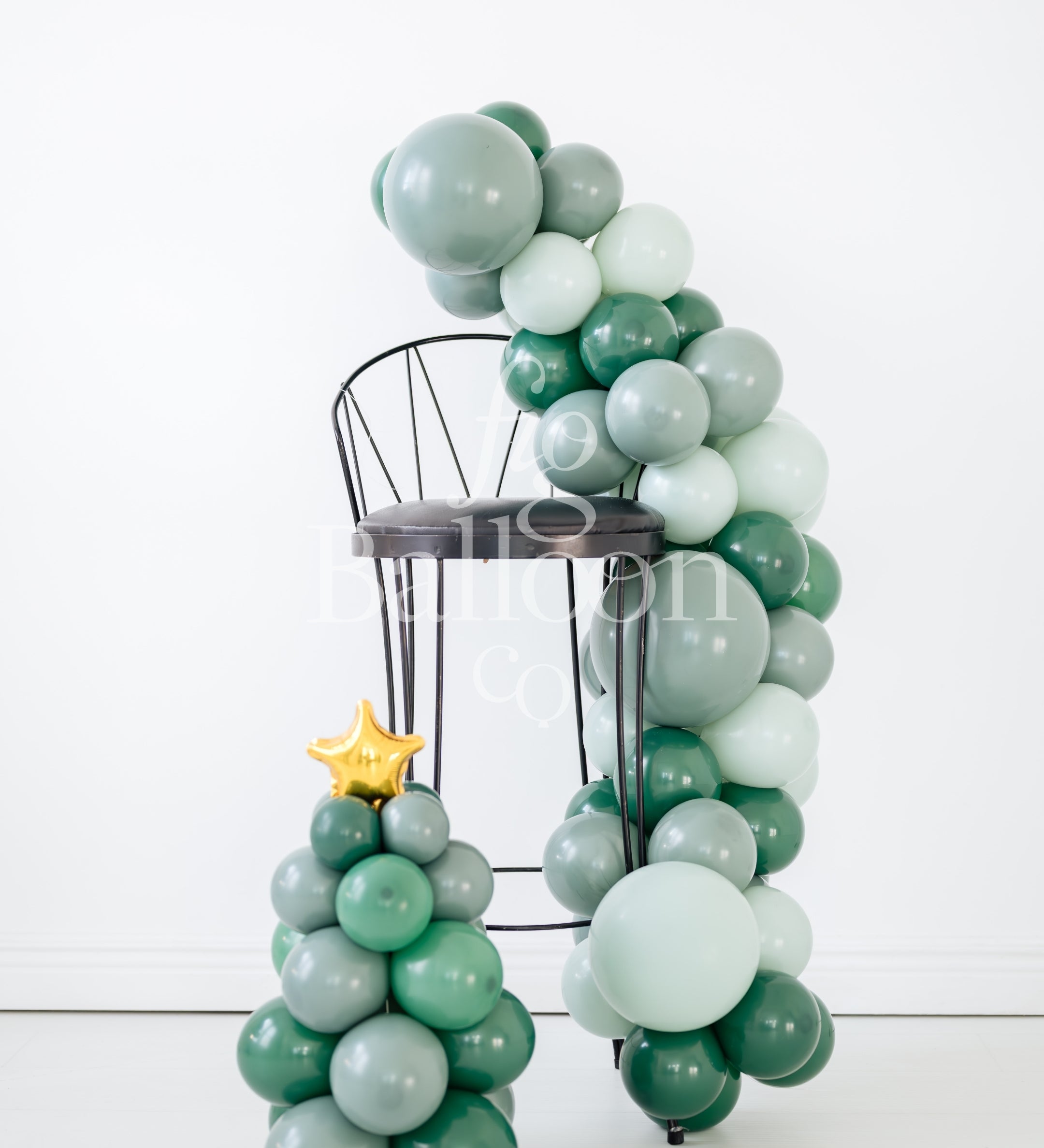 Mini Evergreen Balloon Garland