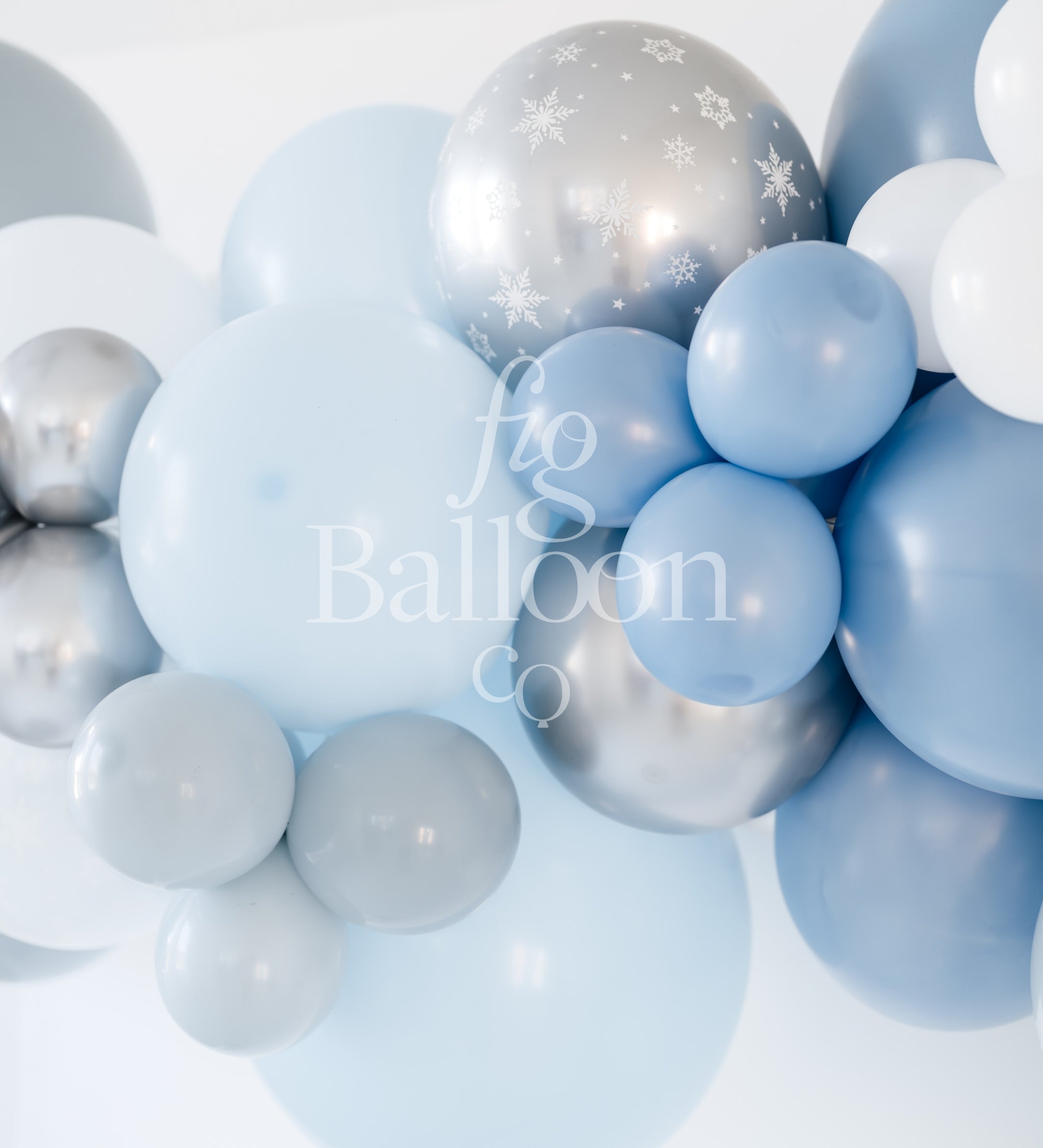 Winter Wonderland Balloon Garland